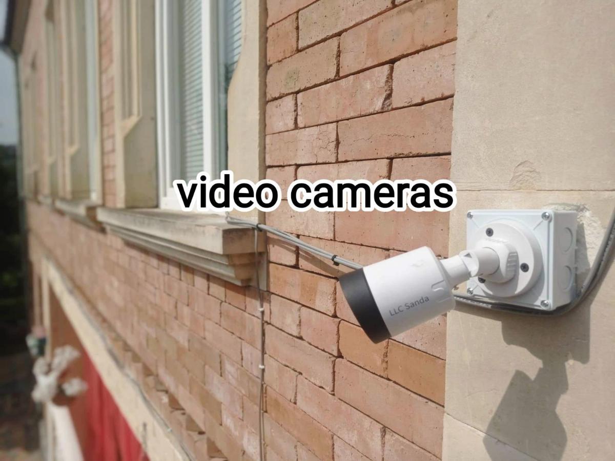 Iveri House Kutaisi Bagian luar foto