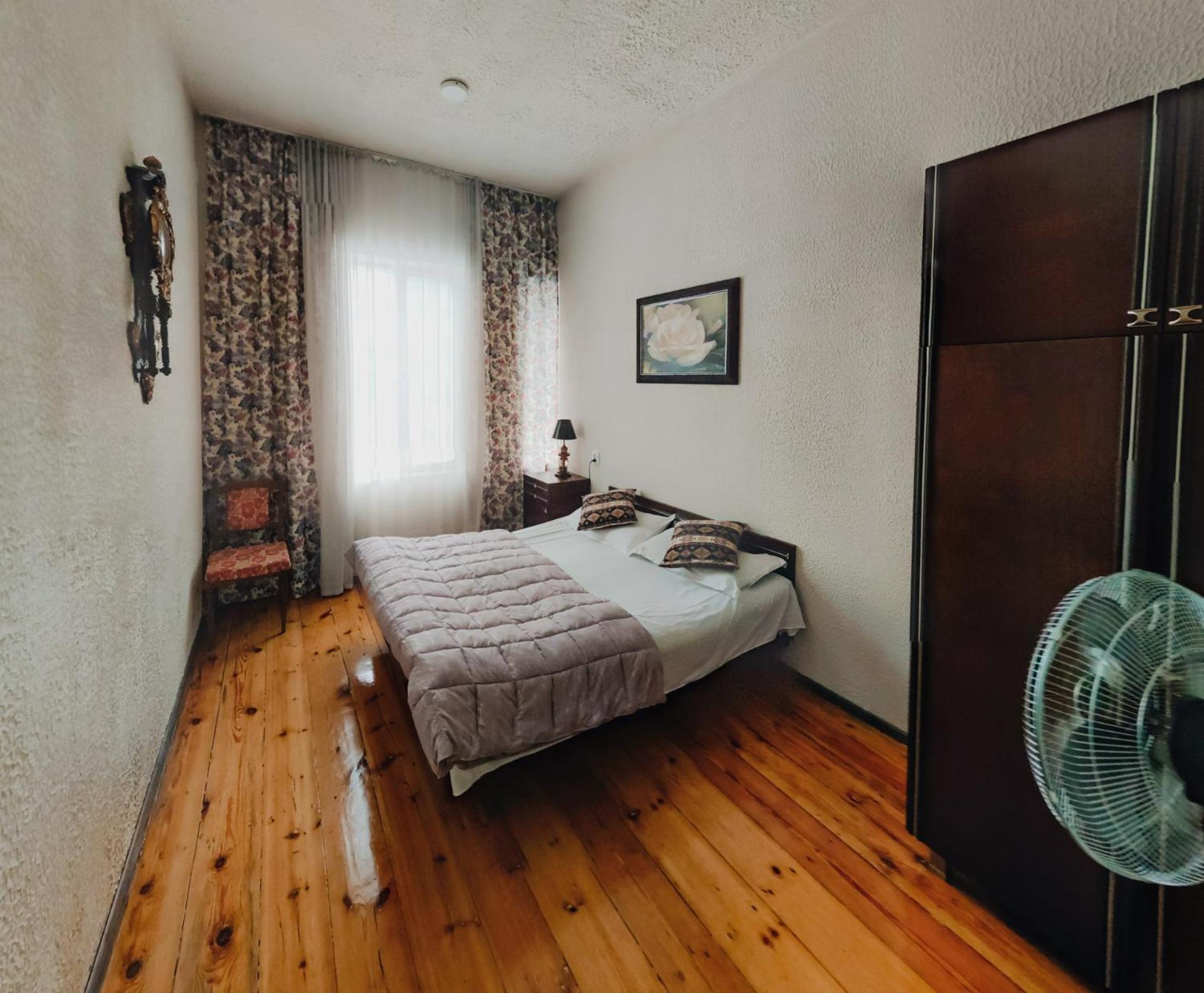 Iveri House Kutaisi Bagian luar foto